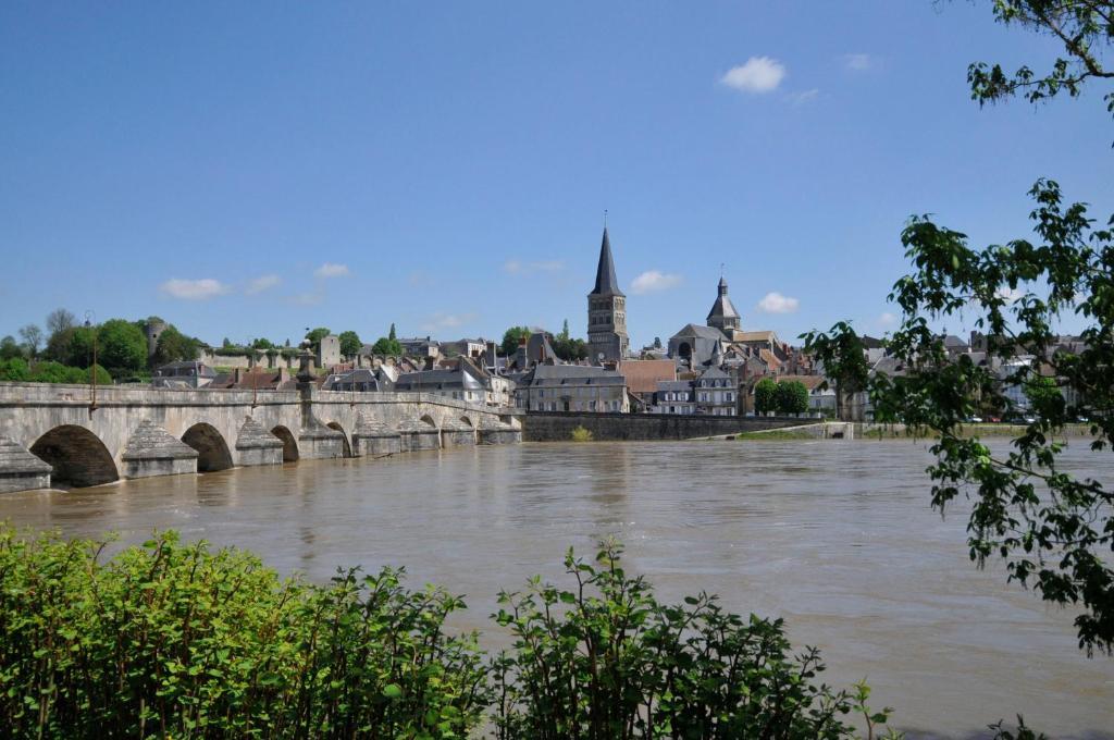 Le Passage Apartment La Charité-sur-Loire Cameră foto